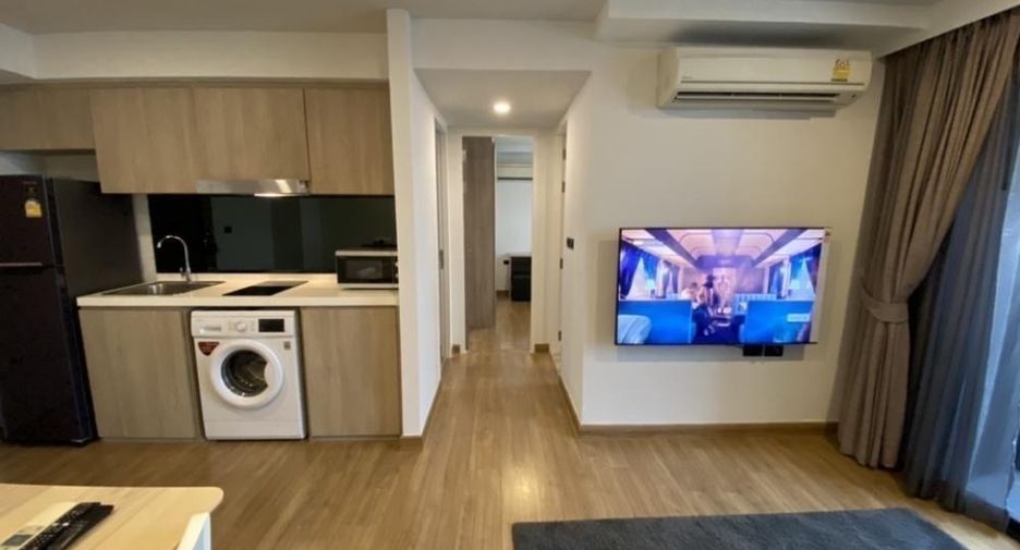 For rent 2 bedrooms condo in Phaya Thai, Bangkok