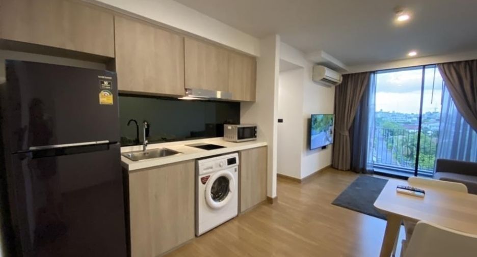 For rent 2 bedrooms condo in Phaya Thai, Bangkok