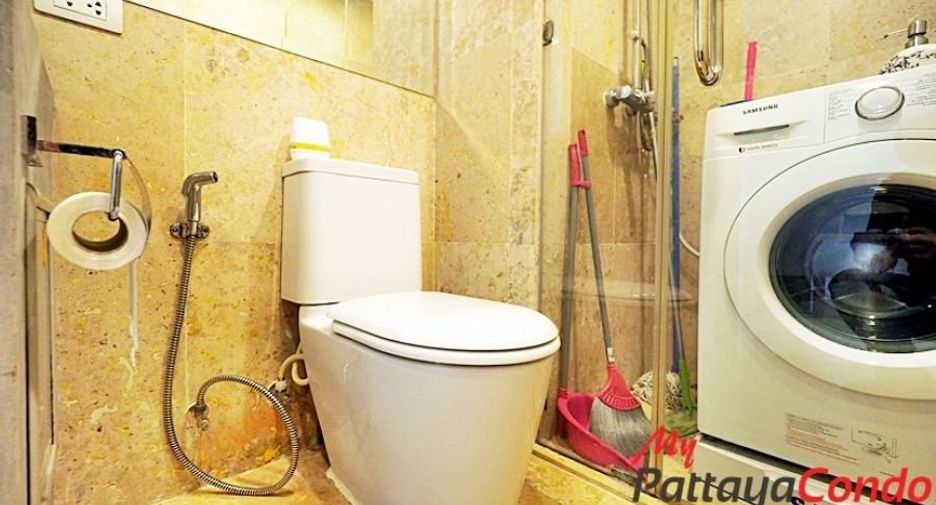For sale 2 bedrooms condo in Bang Lamung, Chonburi