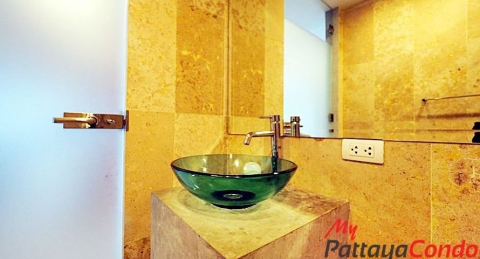 For sale 2 bedrooms condo in Bang Lamung, Chonburi