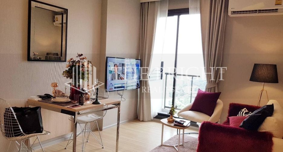 For rent 2 bed condo in Phaya Thai, Bangkok