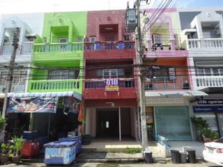 出售 3 卧室 商业空间 在 Khlong Sam Wa, 曼谷