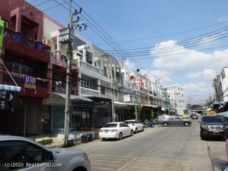 出售 3 卧室 商业空间 在 Khlong Sam Wa, 曼谷