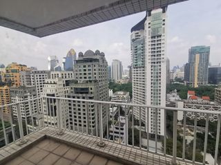 For rent 3 Beds condo in Pathum Wan, Bangkok