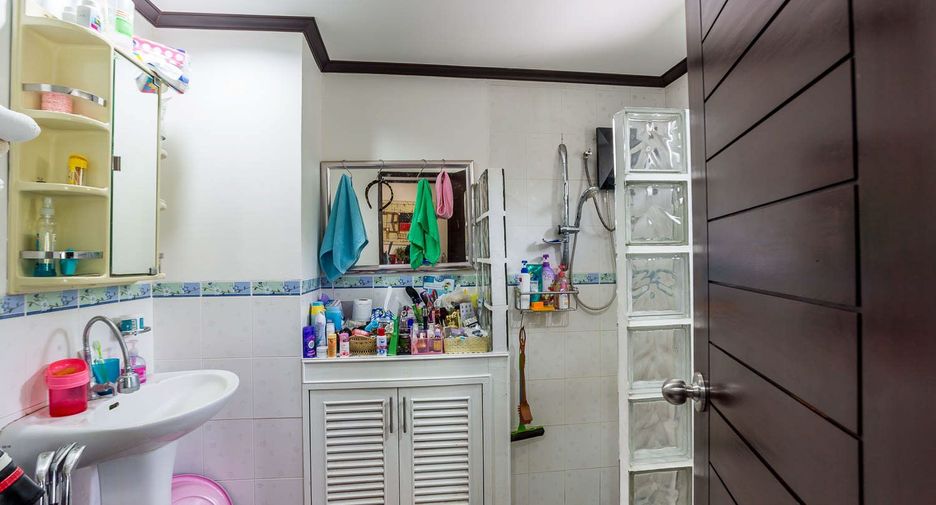For sale 2 bed condo in Cha Am, Phetchaburi