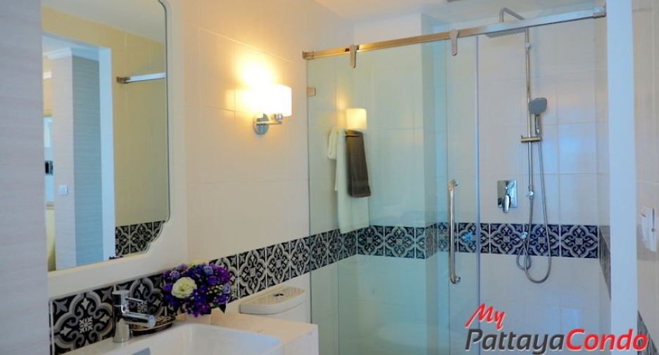 For sale 2 bedrooms condo in Bang Lamung, Chonburi