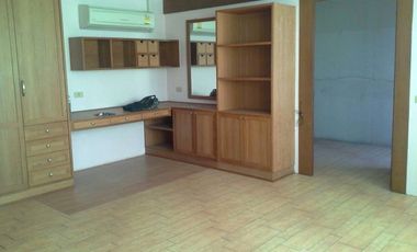 For sale 2 Beds condo in Watthana, Bangkok