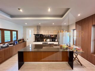 For sale 5 Beds house in Phra Nakhon, Bangkok