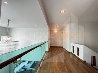 For sale 5 Beds house in Phra Nakhon, Bangkok