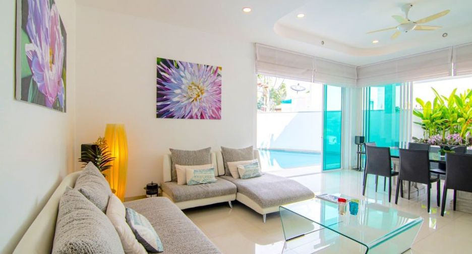 For rent and for sale 4 bedrooms villa in Mueang Phuket, Phuket