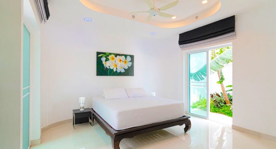 For rent and for sale 4 bedrooms villa in Mueang Phuket, Phuket