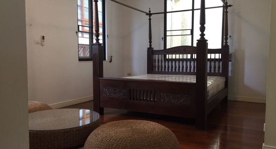 For rent 3 ベッドルーム house in Phra Nakhon, Bangkok