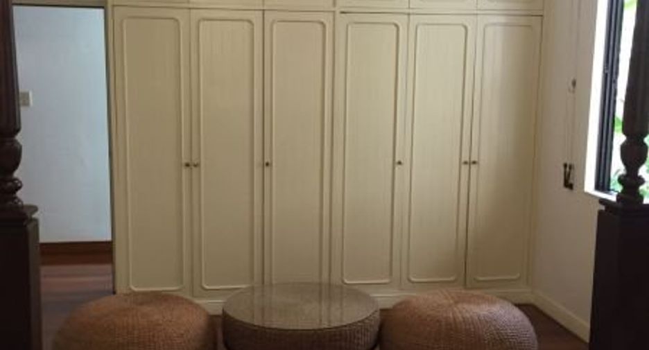 For rent 3 ベッドルーム house in Phra Nakhon, Bangkok
