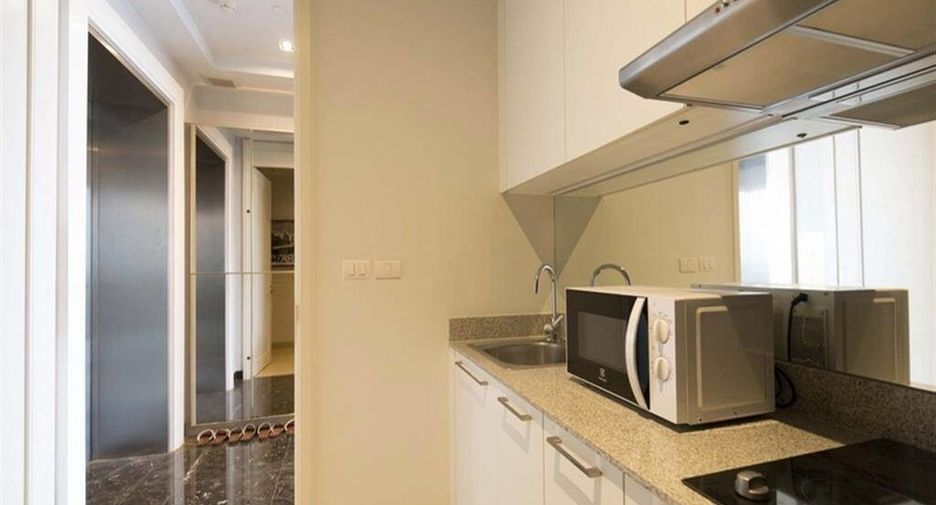 For rent and for sale 2 bedrooms condo in Khlong Toei, Bangkok