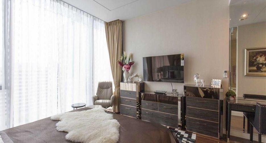 For rent and for sale 2 bedrooms condo in Khlong Toei, Bangkok