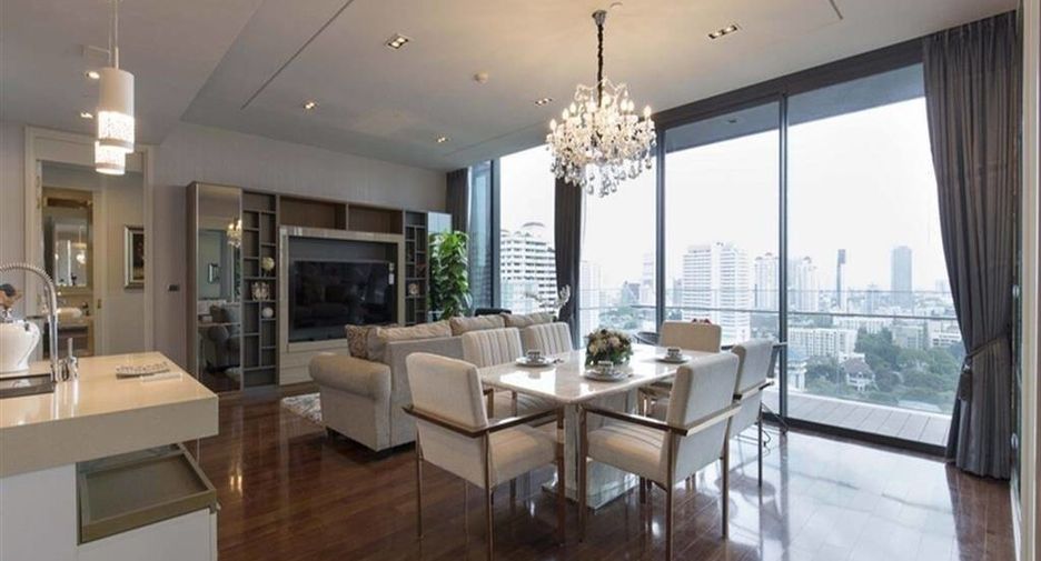 For rent and for sale 2 bedrooms condo in Khlong Toei, Bangkok