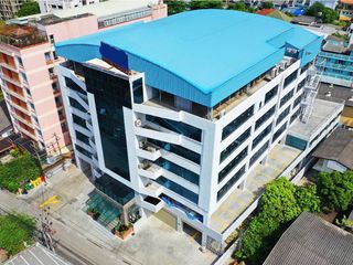 For rent 1 bed office in Phra Khanong, Bangkok