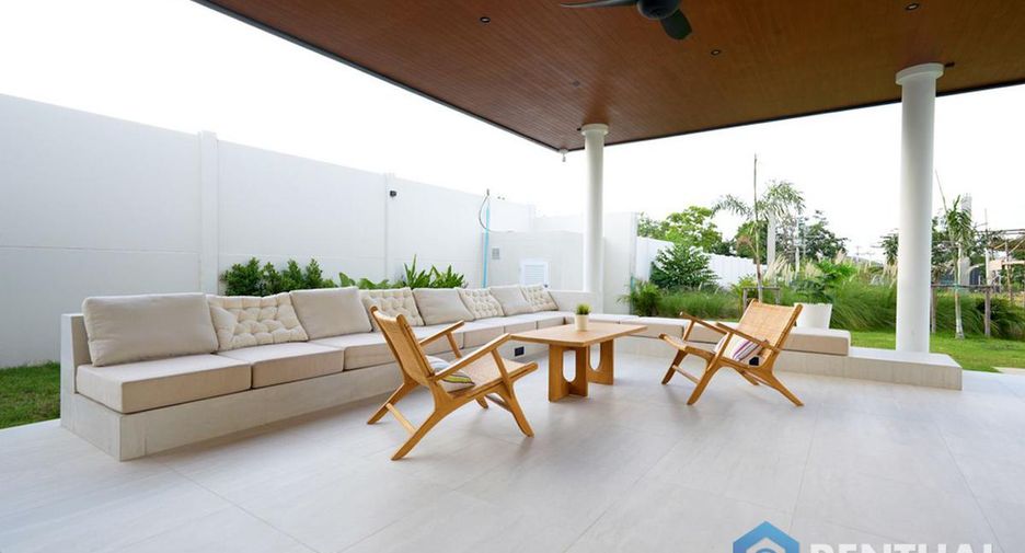Villa en venta de 4 habitaciones en Bang Lamung, Chonburi