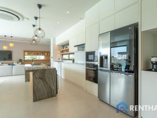 Villa en venta de 4 habitaciones en Bang Lamung, Chonburi