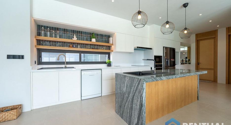 Villa en venta de 4 habitaciones en Bang Lamung, Chonburi