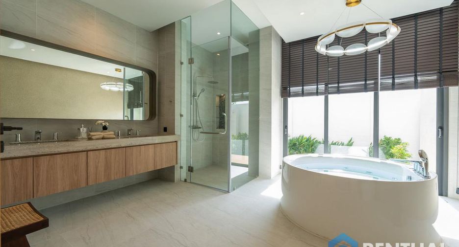 Villa en venta de 4 habitaciones en Bang Lamung, Chonburi