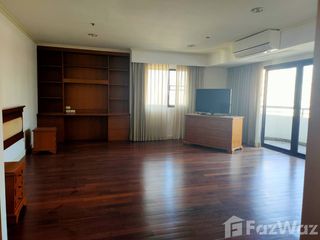 For rent 3 bed condo in Watthana, Bangkok