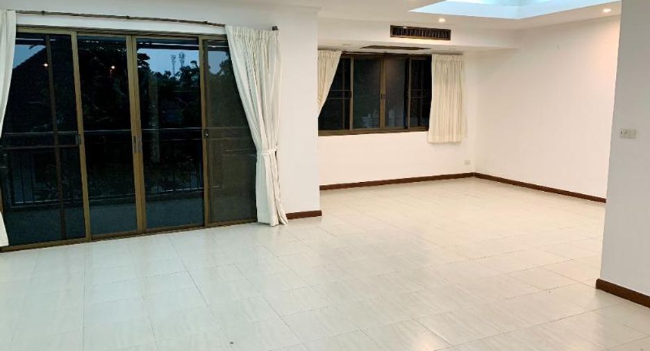 For sale and for rent 3 bed condo in Pak Kret, Nonthaburi