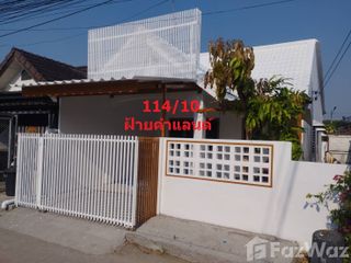 For sale 2 bed townhouse in Mueang Lamphun, Lamphun