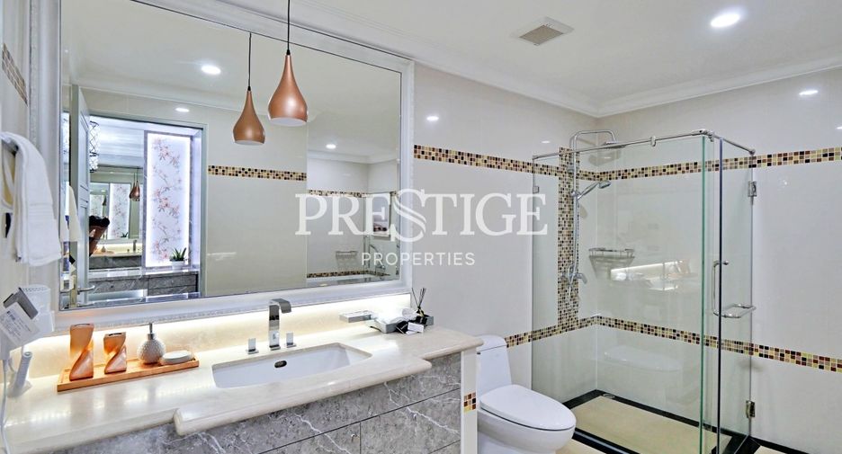 For sale 3 bedrooms condo in Bang Lamung, Chonburi