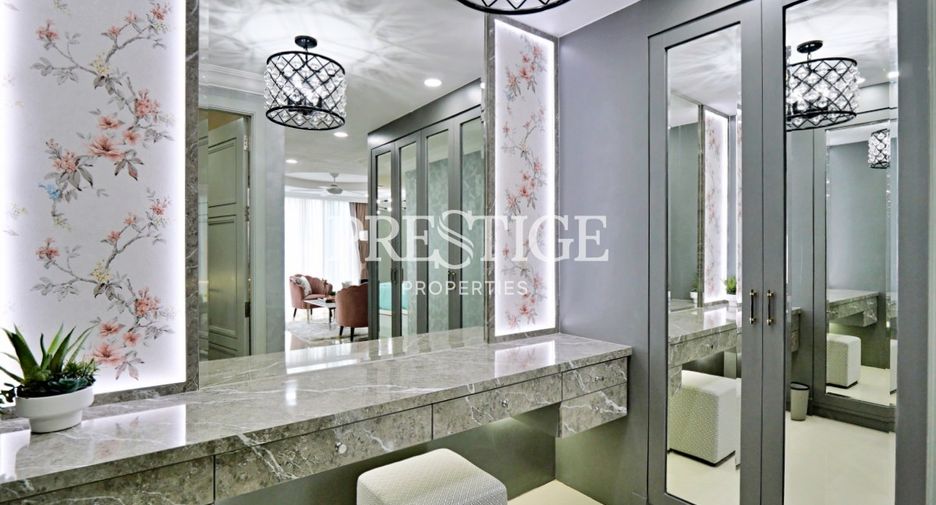 For sale 3 bedrooms condo in Bang Lamung, Chonburi