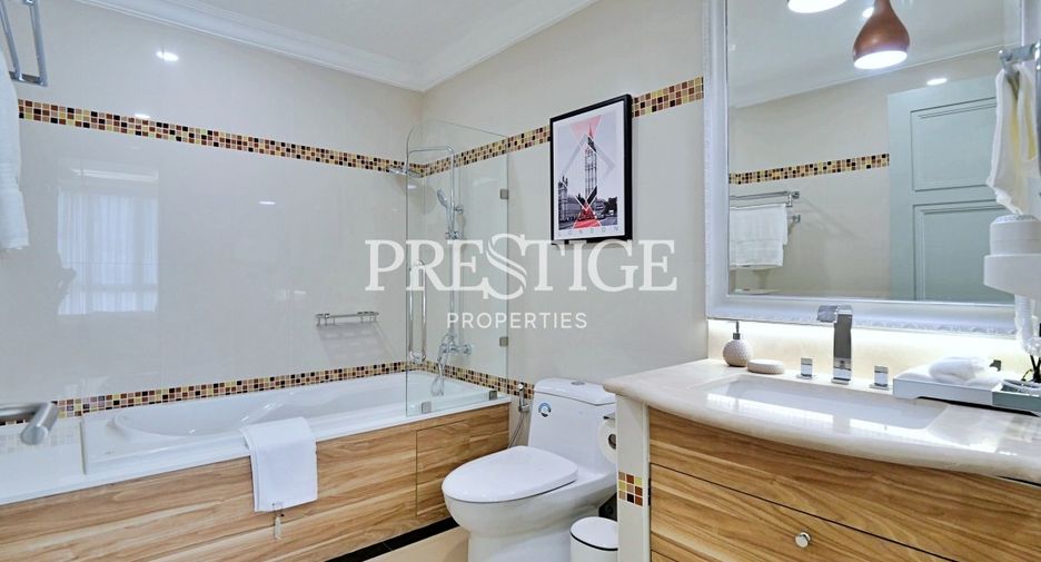 For sale 3 bedrooms condo in Bang Lamung, Chonburi