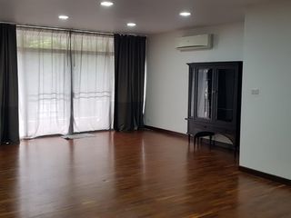 For rent 3 bed office in Khlong Toei, Bangkok
