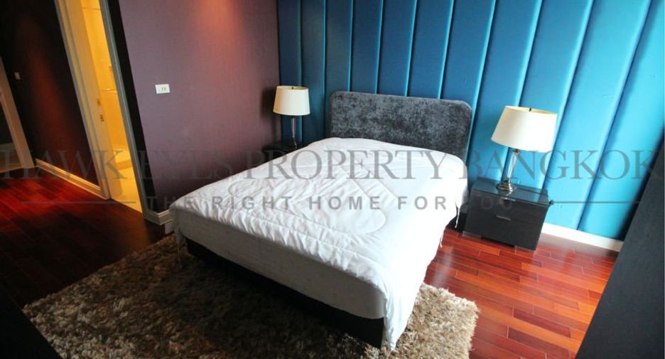 For rent 3 bedrooms condo in Pathum Wan, Bangkok