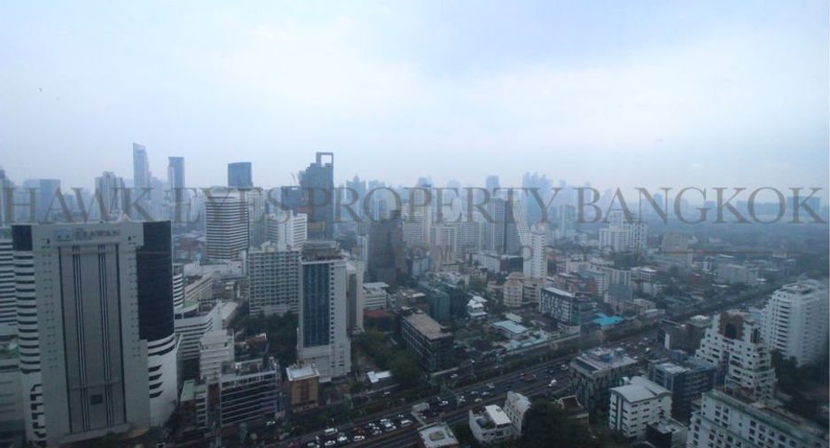 For rent 3 bedrooms condo in Pathum Wan, Bangkok