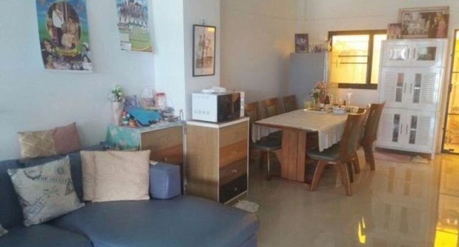 For sale 3 ベッドルーム office in Mueang Chon Buri, Chonburi
