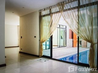 For rent 4 bed villa in Khlong Toei, Bangkok