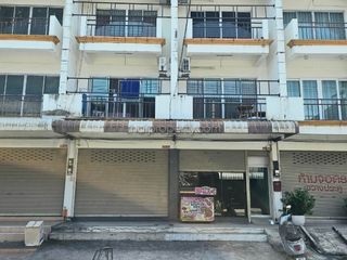 出售 8 卧室 商业空间 在 Bang Lamung, Chon Buri