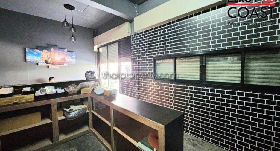 For sale 8 bedrooms retail Space in Bang Lamung, Chonburi