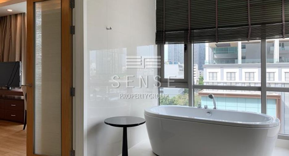 For rent 3 bedrooms condo in Watthana, Bangkok
