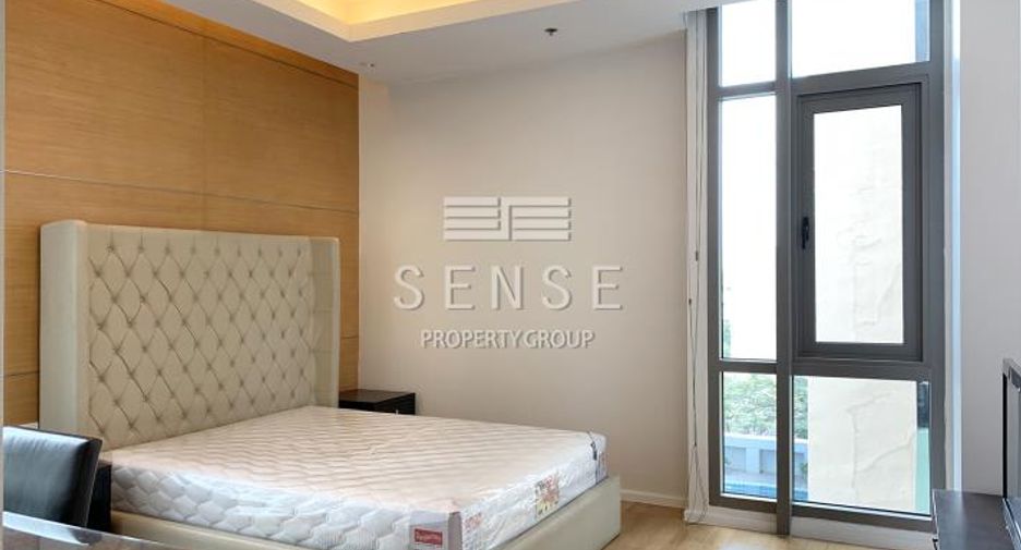 For rent 3 bedrooms condo in Watthana, Bangkok