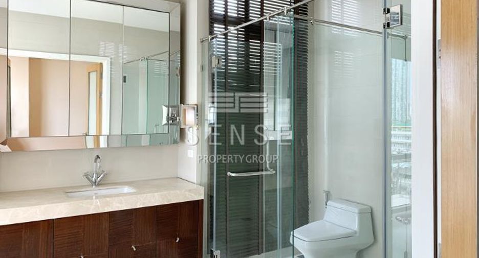 For rent 3 bedrooms condo in Watthana, Bangkok