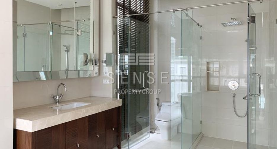 For rent 3 bedrooms condo in Watthana, Bangkok