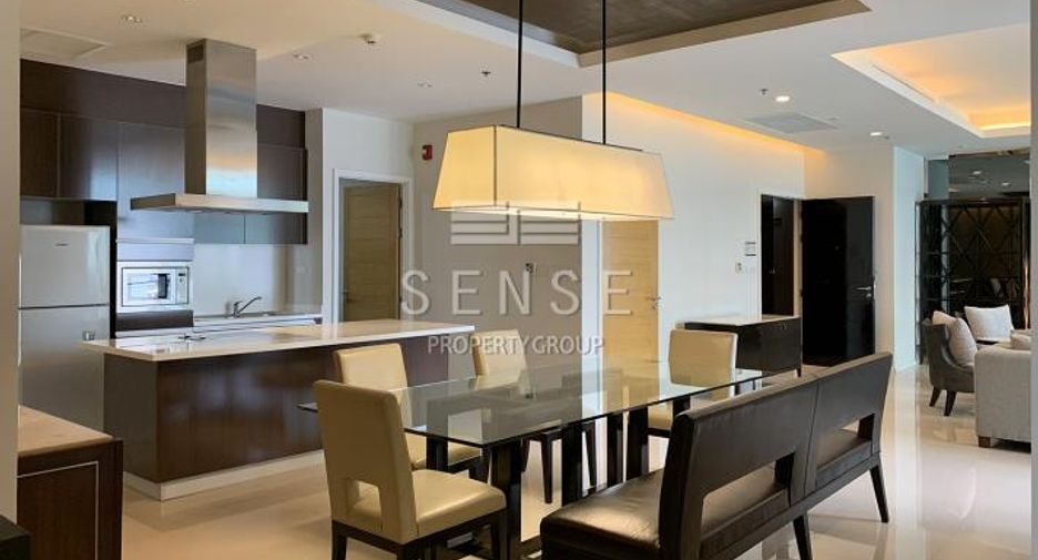 For rent 3 bedrooms condo in Watthana, Bangkok