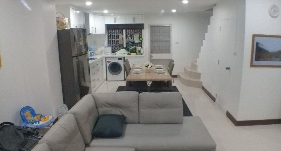 For sale 3 bed townhouse in South Pattaya, Pattaya