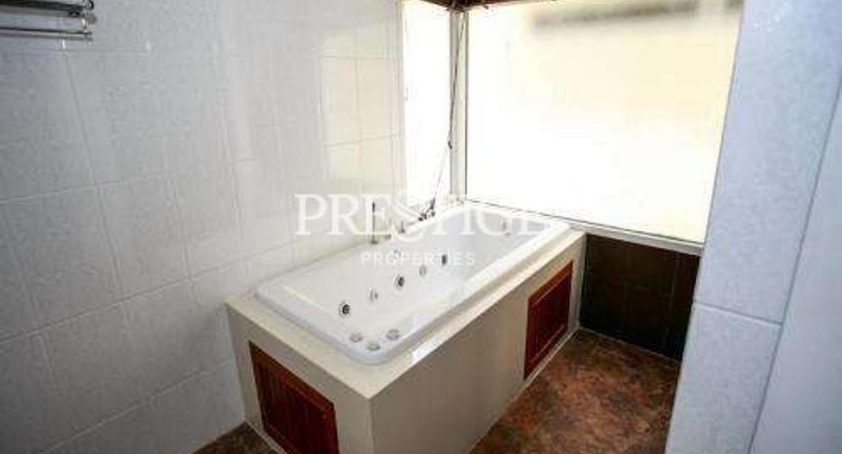 For rent 5 bedrooms house in Bang Lamung, Chonburi