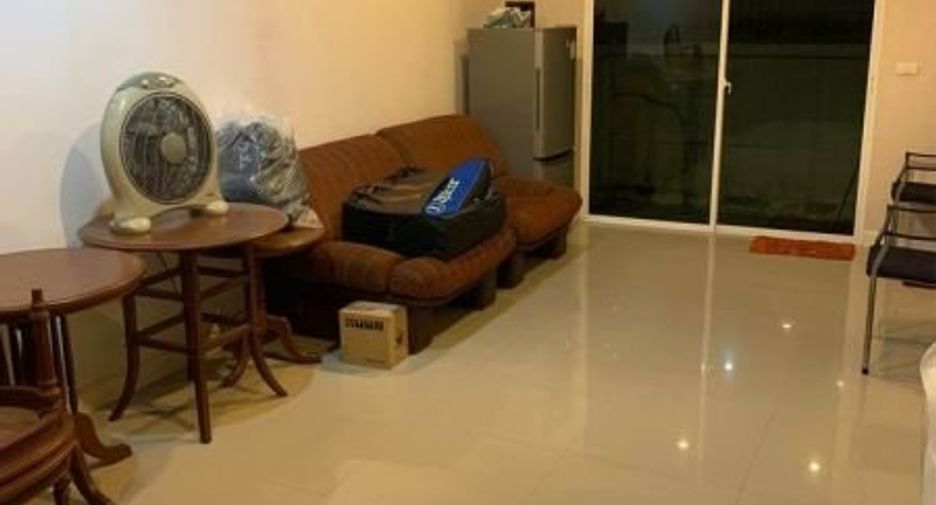 Casa adosada en venta de 3 habitaciones en Phra Nakhon, Bangkok