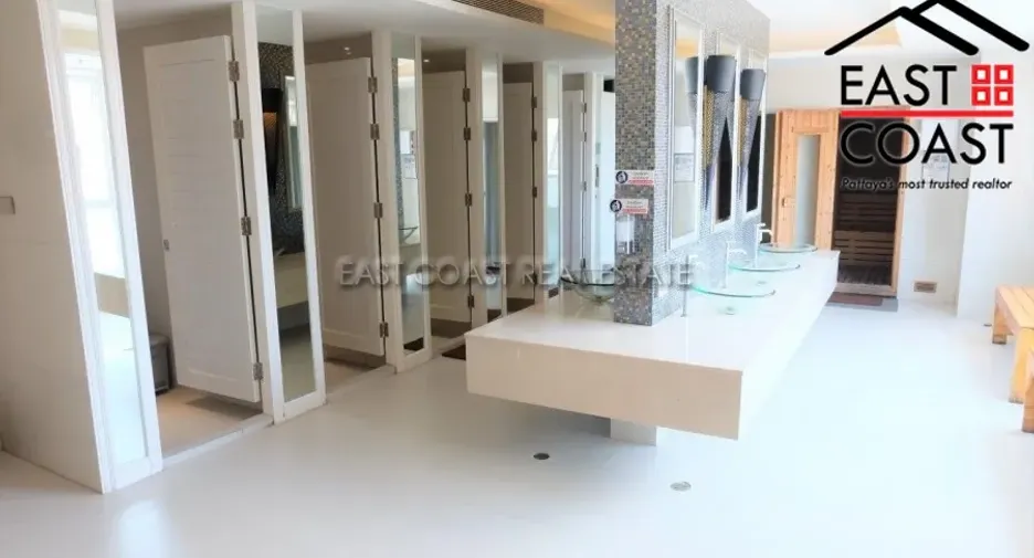 For sale 2 ベッドルーム condo in Bang Lamung, Chonburi