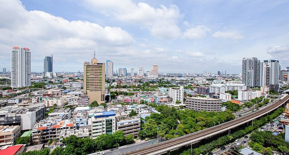 For rent and for sale 1 bed condo in Khlong San, Bangkok