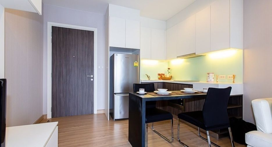 For rent and for sale 1 bed condo in Khlong San, Bangkok