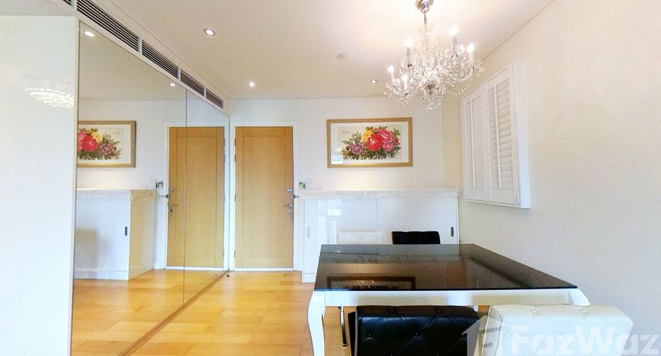 For sale 3 bed condo in Watthana, Bangkok